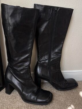 Kenneth Cole Black Leather Knee-High Block Heel Boots